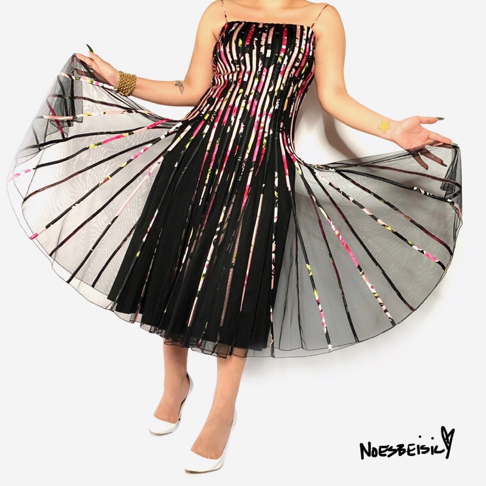 JS Collection Floral Pleated Dress - Picture 4 of 8